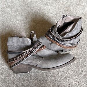 Kohl's Gray and Brown Ankle Boots with Chain Accents